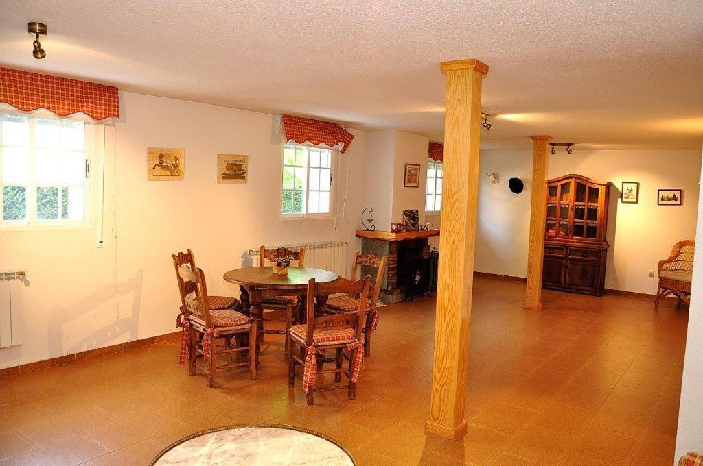 Casa Bellavista Becerril Villa Becerril de la Sierra Eksteriør billede